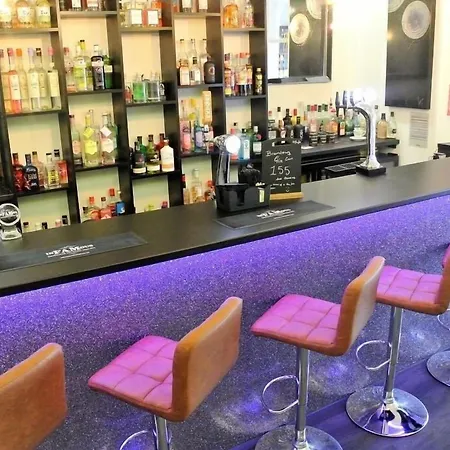 布罗姆利酒店 4* 黑潭