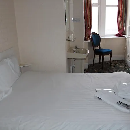 Hotel New Hacketts 3*