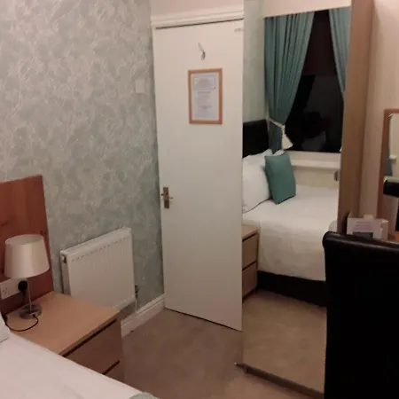 Manchester House Oda ve Kahvaltı