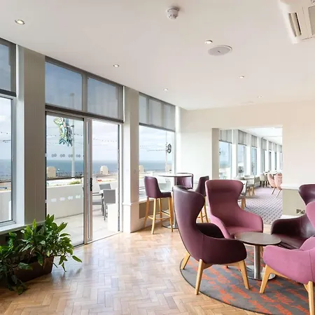 Western Carlton Hotel 3*