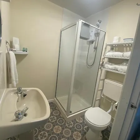 The Hurstmere 3*
