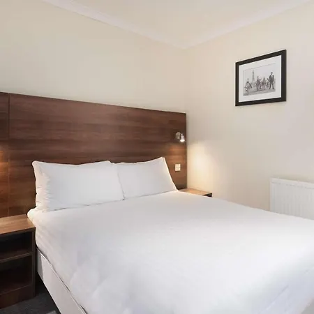 Western Carlton Hotel