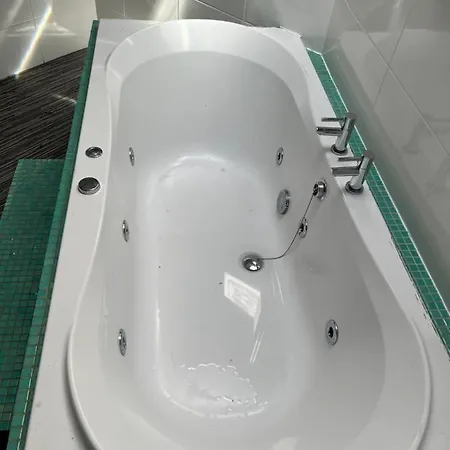 Boutique 2 Bed Grey Sleeps 10 Apartamento *