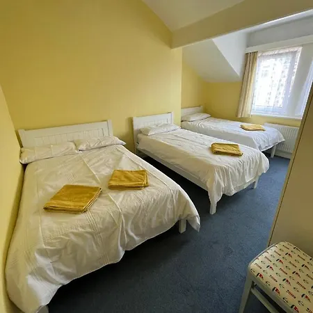Glenroyd Guest house *