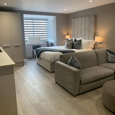 Willshaw For Families Over 25 Only Apartment Blackpool