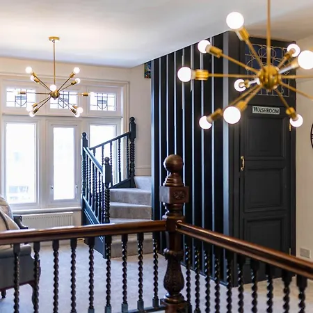 Дом отдыха Empress Hall By Charles Alexander Short - Sleeps 20 *