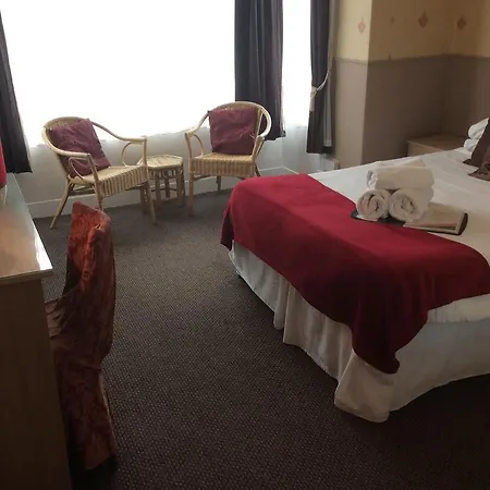 The Aberford Гостевой дом 3*