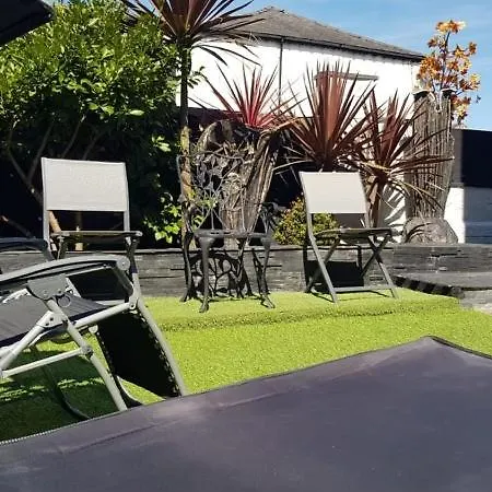 Holiday home Henderson House *
