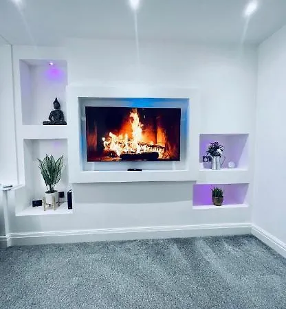 Brand New Modern 3 Bedroom Holiday home *