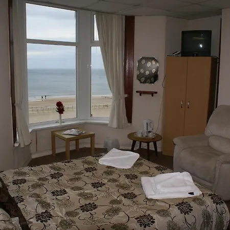 Earlsway Bed & Breakfast Blackpool