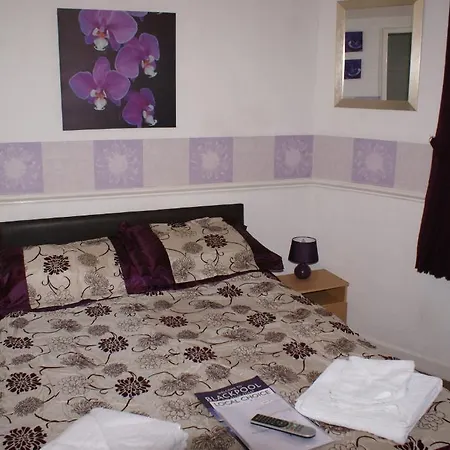 Earlsway Bed & Breakfast 2*