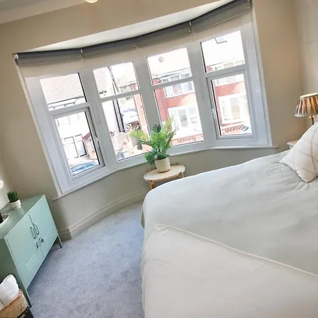 Tatil Evi Xxhot Tubxx 4bed Semi, Sleeps 8, 2 Bathrooms Blackpool