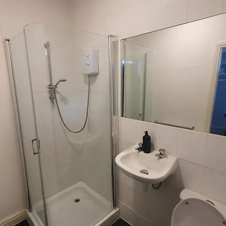 North Close To Station With Free Parking Guest house
