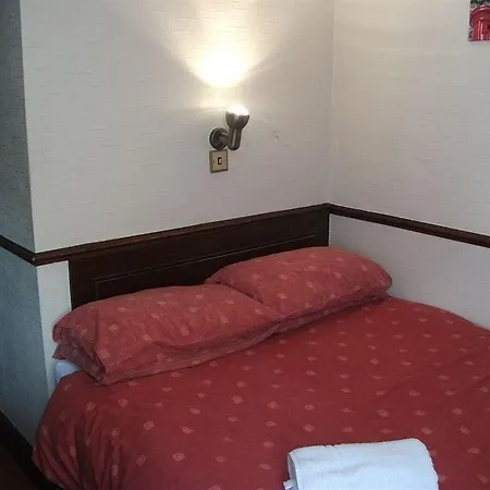 Trentham 3*