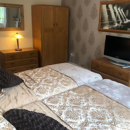 “tarn Croft” Luxurious Sleep 6 District House Holiday home *