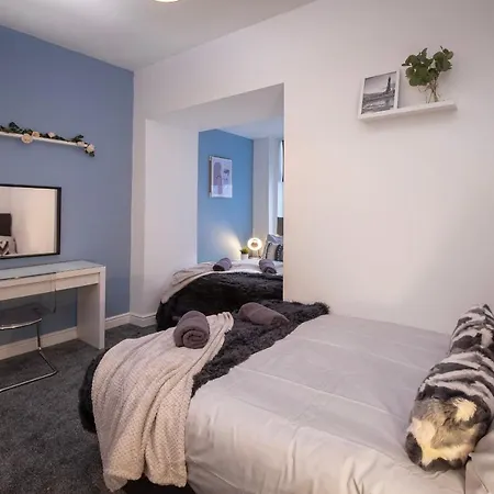 Bank Street 1 Apartment