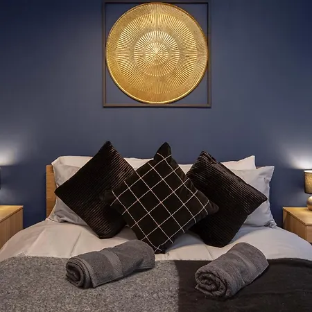 Bank Street 6 Apartment *