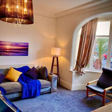 Holiday home Captivating 4-bed Hot Tub House In Blackpool