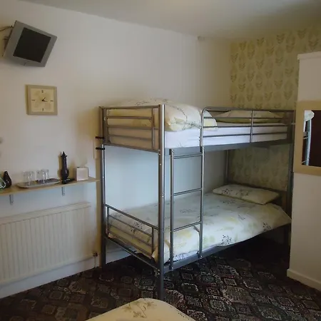 Beechwood Pensionat 3*
