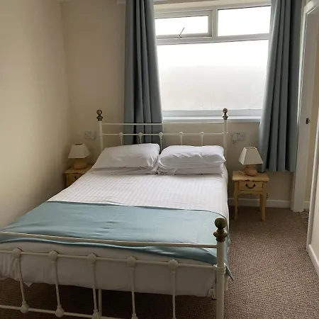 The Hurstmere 3*