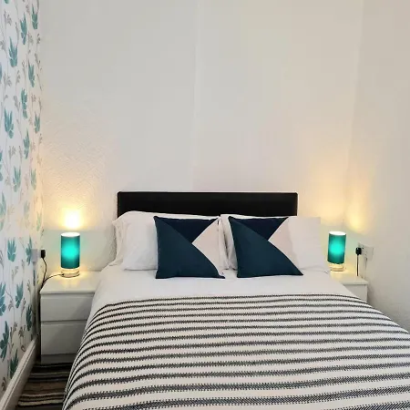 Beverley Dean - Children Over 5 Years Welcome - Continental Breakfast 3*