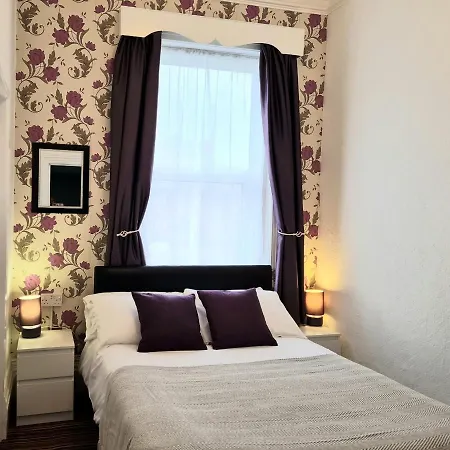 Beverley Dean - Children Over 5 Years Welcome - Continental Breakfast 3*