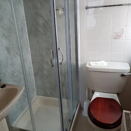 Vernon Hotel 3*