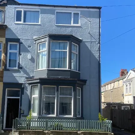 Penryn House Green Guest house