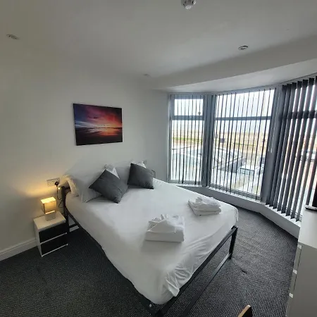Blackpool Resort Hotel *
