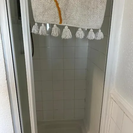 Tuxford House Гостевой дом 2*