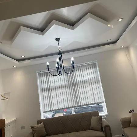 Araan House -families And Couples Only