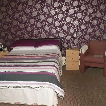 Earlsway Bed & Breakfast 2*