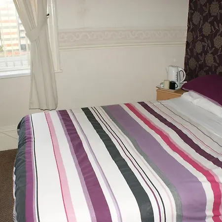 Earlsway Bed & Breakfast Blackpool