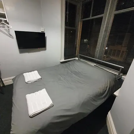 North Close To Station With Free Parking Guest house Blackpool