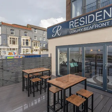 Residency Luxury Seafront 호텔 5*