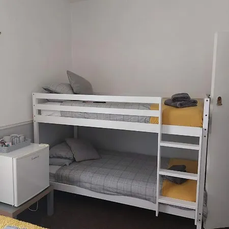Guest house Lynbar