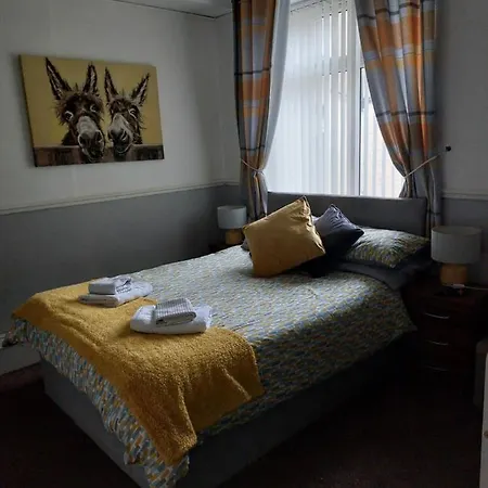 Lynbar Guest house Blackpool