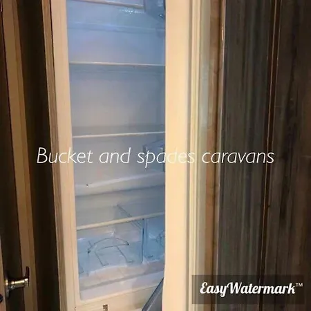 Caravans Dog Friendly Holiday park *