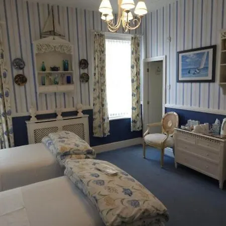 Madiera Hotel 3*