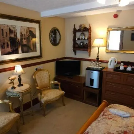 Madiera 3* Blackpool