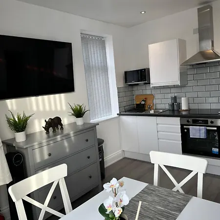 Granada Holmfield Rd * Blackpool