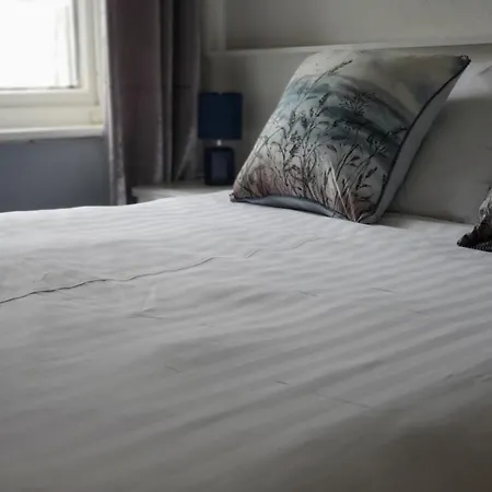 Hotel The Melville - Location Blackpool