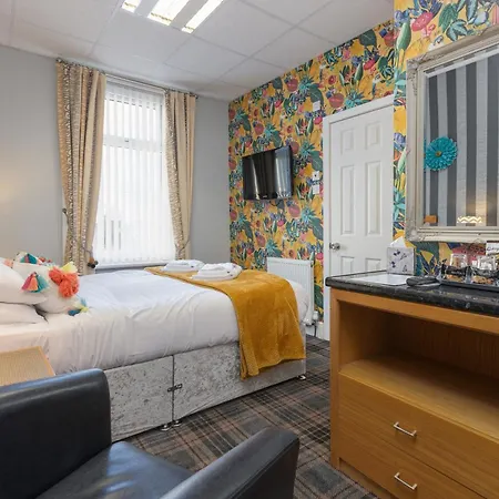 Hotel Adelaide - Town Centre - Opposite Winter Gardens