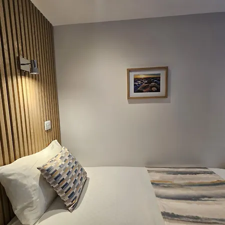 Balmoral Hotel 3*