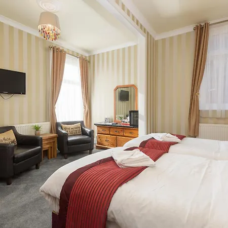Hotel Adelaide - Town Centre - Opposite Winter Gardens Blackpool