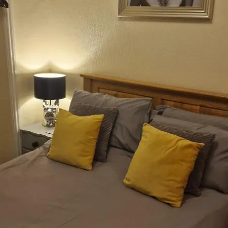 Hawthorn House Гостевой дом 3*