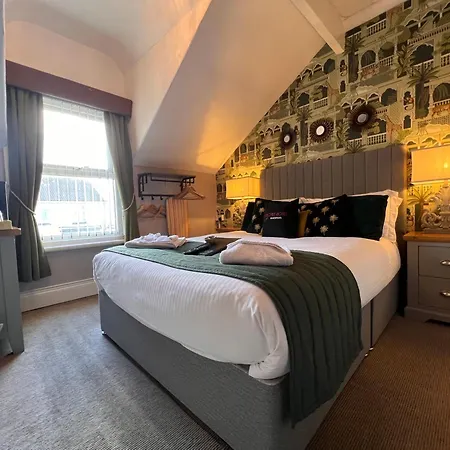 Delovely 4* Blackpool