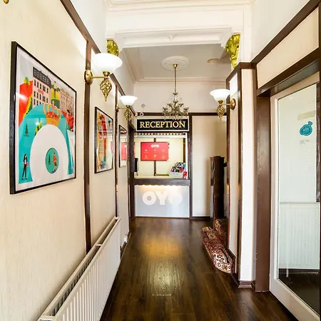 Oyo The Golden Cheval Hotel 3*