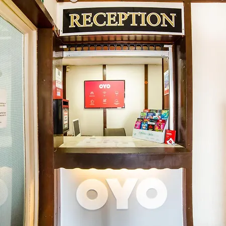 Oyo The Golden Cheval Blackpool