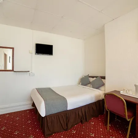 Blue Ocean - Check In Until 3am! 3* Blackpool